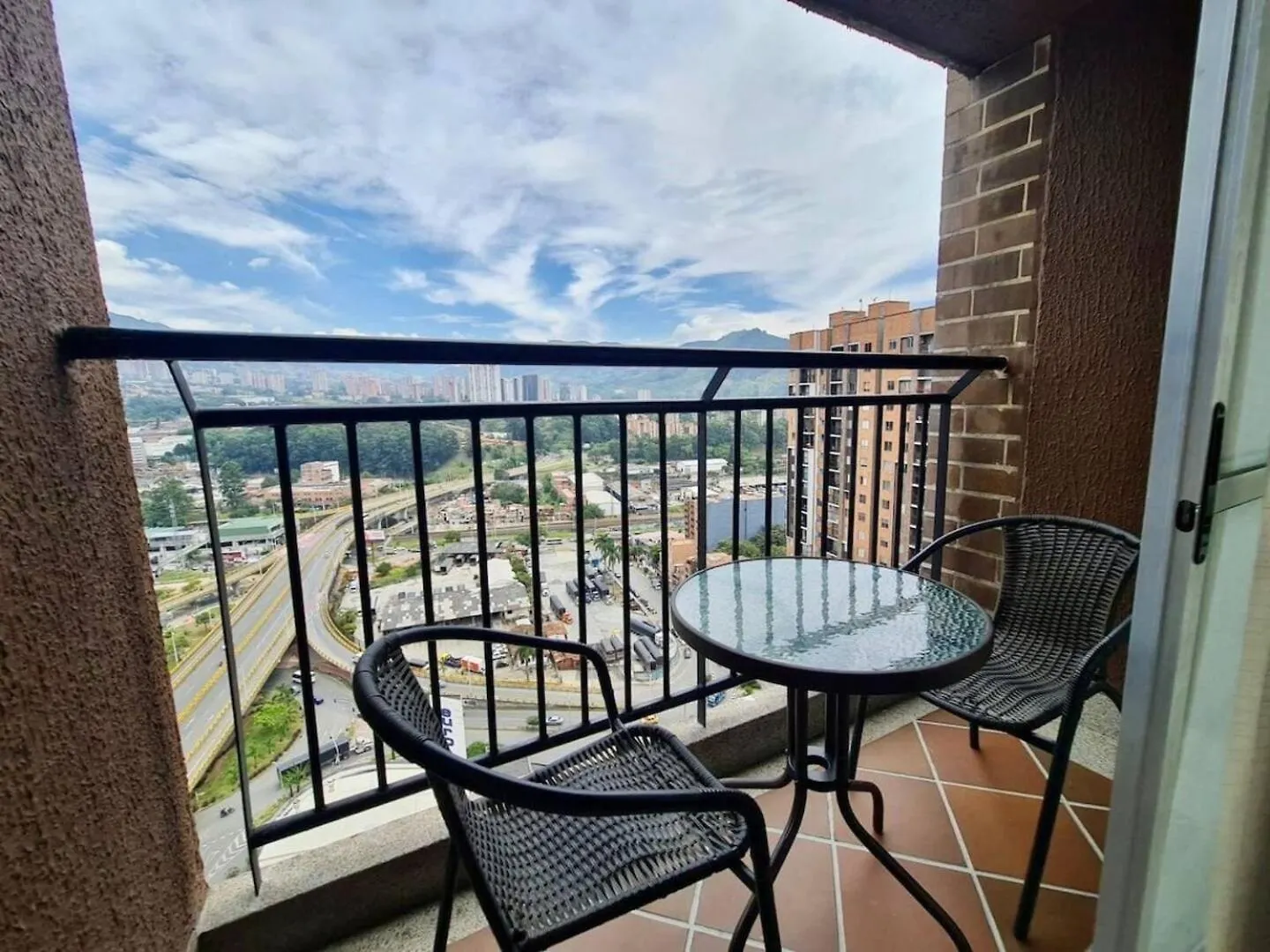 Apartment Alojamiento Con Vista Increible, Cerca Al Metro Y Mall De Comidas Sabaneta